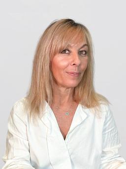 Magda, Conseillère en gestion de conflits, Astrologue, Tarologue, Médium